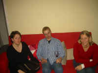 rachel_al_susan.jpg (74029 bytes)