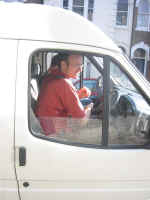 hezz_van.jpg (131911 bytes)