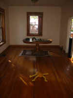 living_room.jpg (109385 bytes)