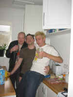 me_matt_jb_kitchen.jpg (128141 bytes)