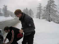 chain_misery.jpg (124940 bytes)