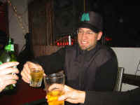 alex_beer.jpg (108956 bytes)