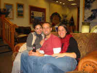 alex_girls.jpg (158647 bytes)