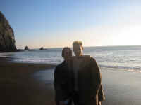 me_kt_beach.jpg (96743 bytes)