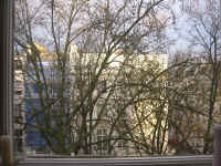 back_home.jpg (296939 bytes)