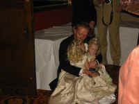 gareth_megan_holly.jpg (122006 bytes)