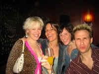 me_girls.jpg (163283 bytes)