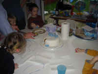 christening_cake.jpg (112406 bytes)