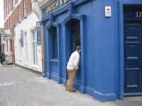 house_obsessed.jpg (126024 bytes)