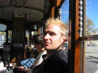 sf_trolley.jpg (131932 bytes)